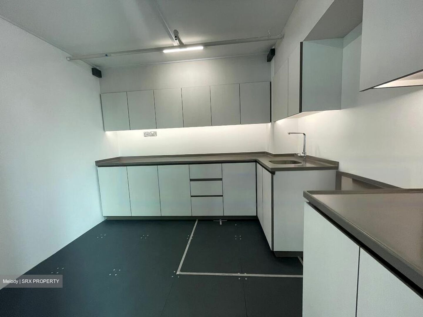Hub Synergy Point (D2), Office #476001561